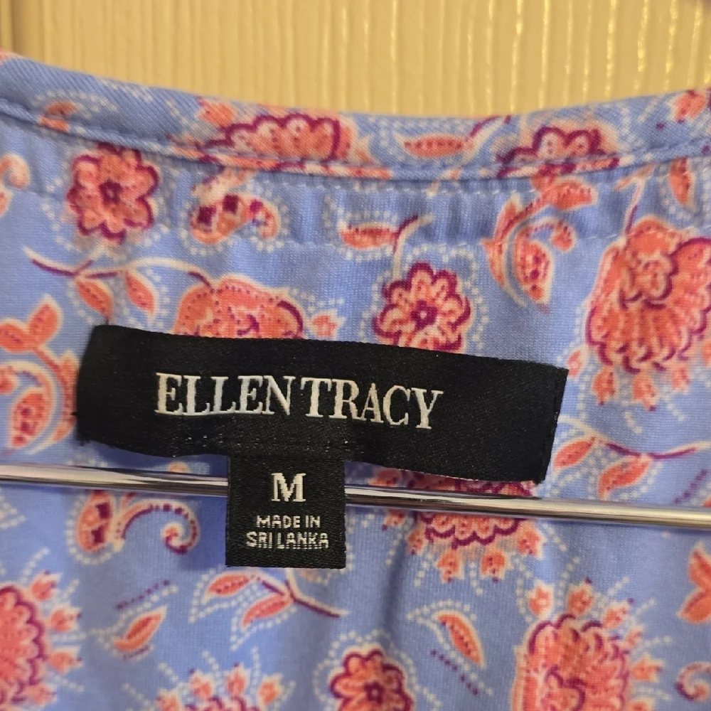 Ellen Tracy Blue and Pink Floral‎ Nightgown